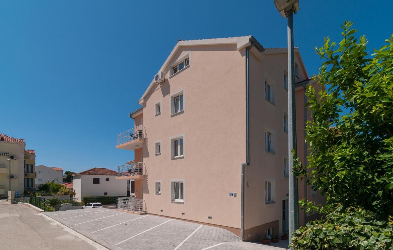 Apartments Island Beat Супетар Экстерьер фото