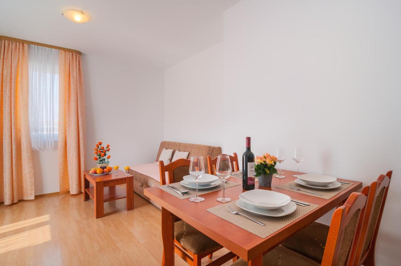 Apartments Island Beat Супетар Экстерьер фото